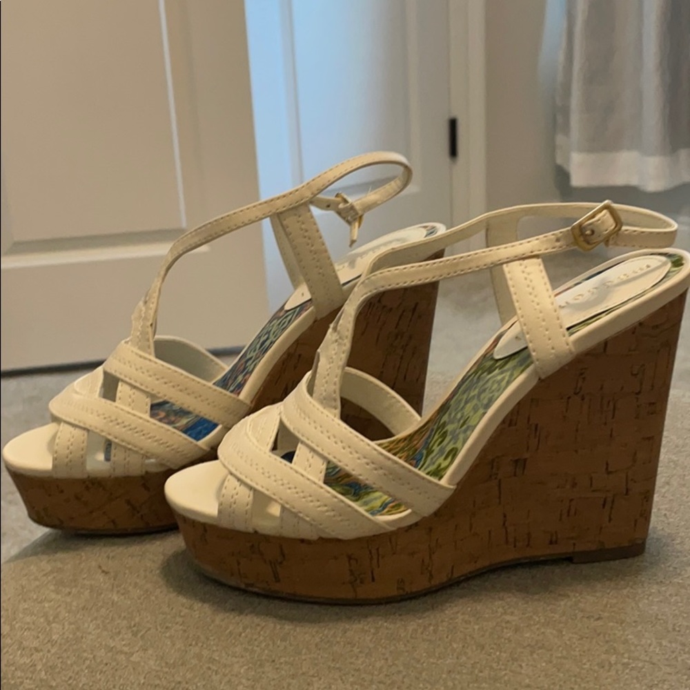 Wedge - Picture 2 of 2